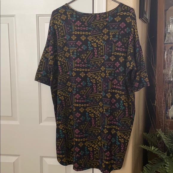 NWOT LuLaRoe Irma - Picture 2 of 7